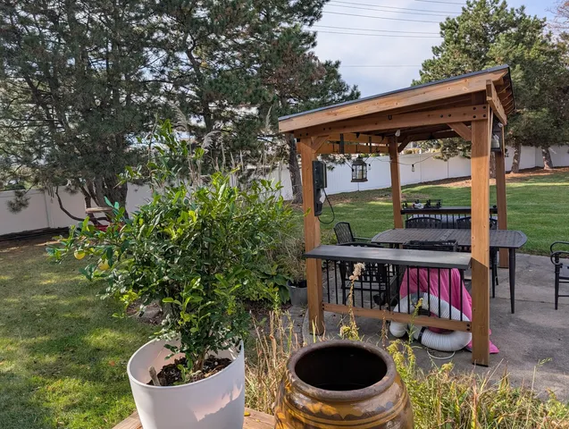 $679,000 | 2140 Beechnut Road, Northbrook, IL 60062