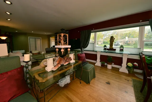 $679,000 | 2140 Beechnut Road, Northbrook, IL 60062