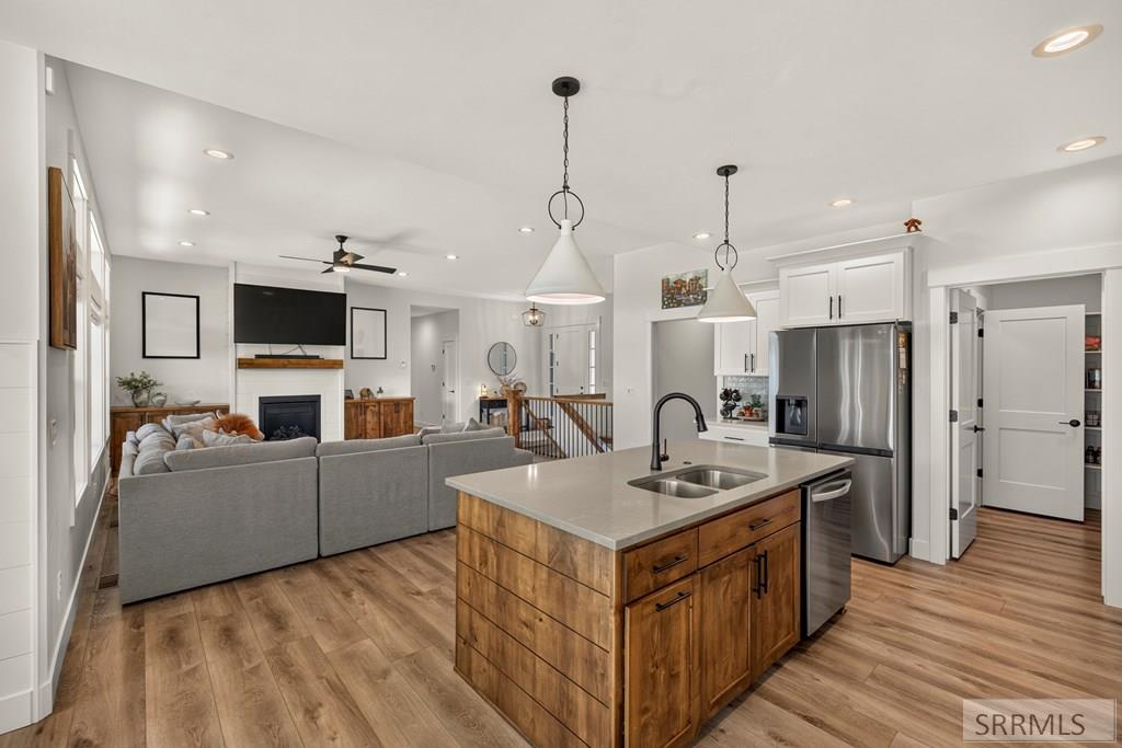 3042 Lin Road Idaho Falls, ID 83401 - Photo 16 of 68 Kitchen