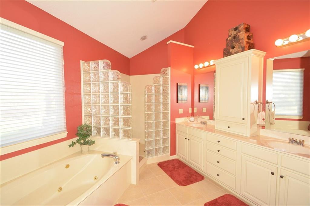 10490 Inverness Court Fishers, IN 46037 - Photo 15 of 24 Gallery Image 15