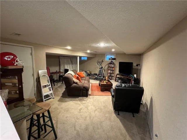 $250,000 | 3400 North 59 Terrace, Kansas City, KS 66104