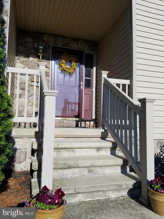1204 Overlook Road Middletown, PA 17057 - Photo 3 of 25 Gallery Image 3