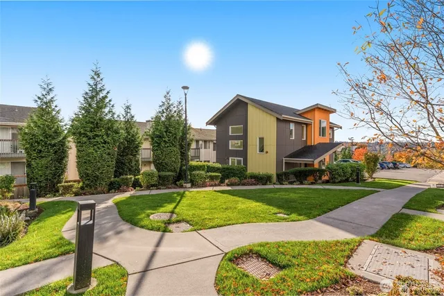$698,000 | 6013 South 127th Lane, Seattle, WA 98178