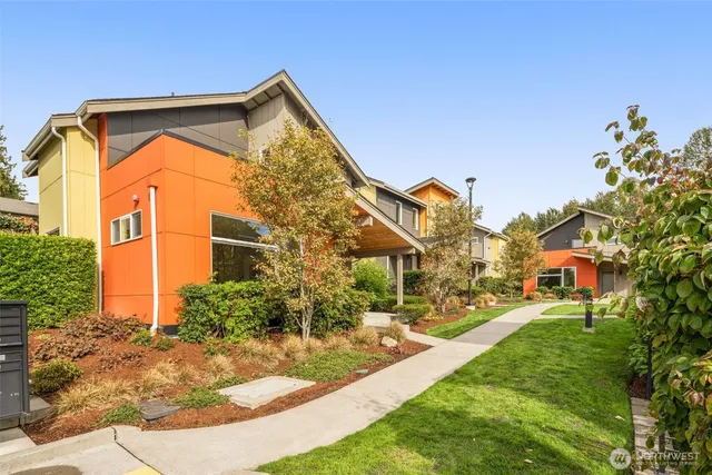 $698,000 | 6013 South 127th Lane, Seattle, WA 98178