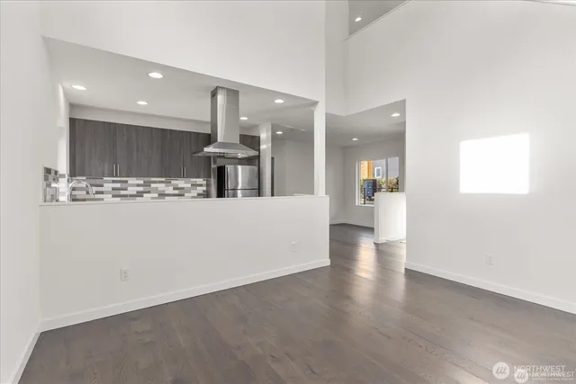 $698,000 | 6013 South 127th Lane, Seattle, WA 98178