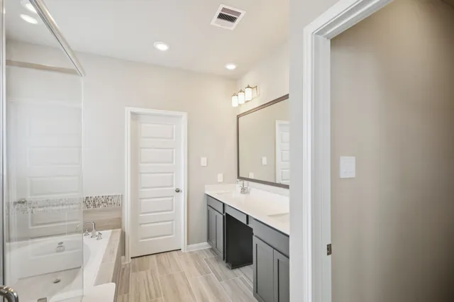 $333,120 | 702 Topwater Trail, Kemah, TX 77565