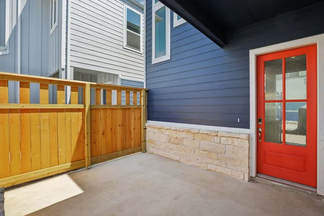 $333,120 | 702 Topwater Trail, Kemah, TX 77565