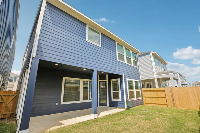 $333,120 | 702 Topwater Trail, Kemah, TX 77565