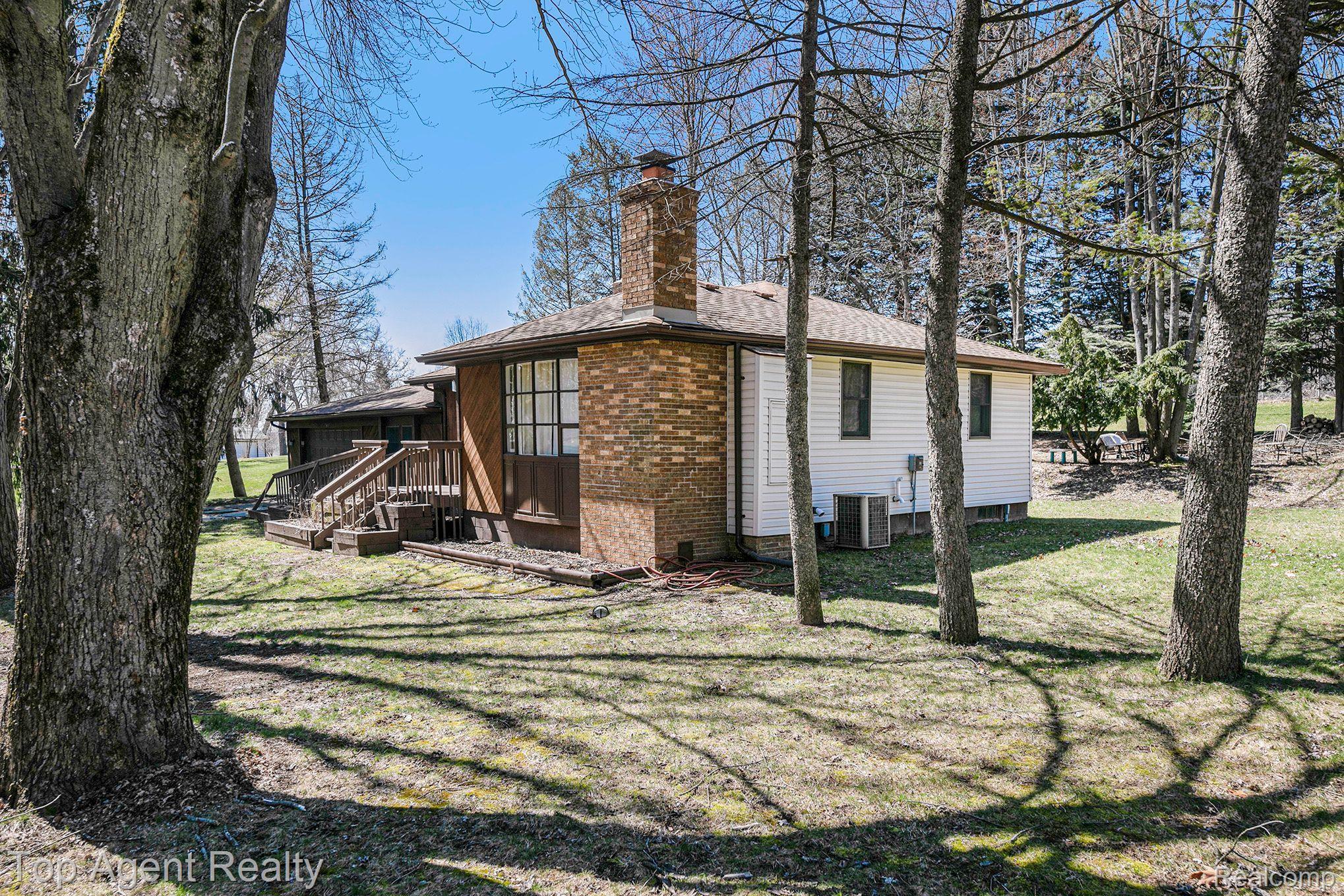 7857 South Eston Road Clarkston, MI 48348 - Photo 4 of 33 Gallery Image 4