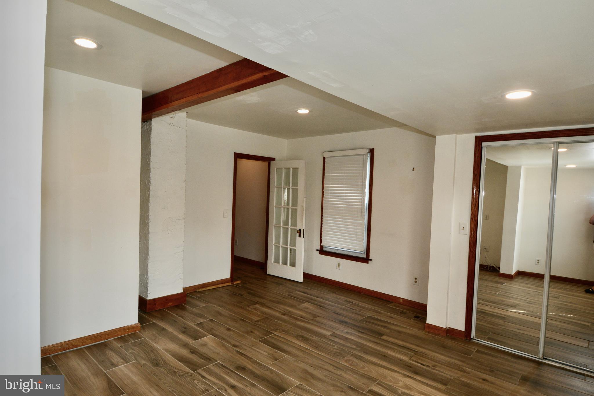 10 South Burnt Mill Road Voorhees, NJ 08043 - Photo 5 of 38