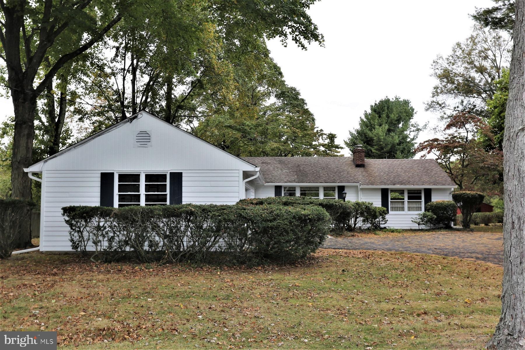 39 North Mill Road Princeton Junction, NJ 08550 - Photo 1 of 33