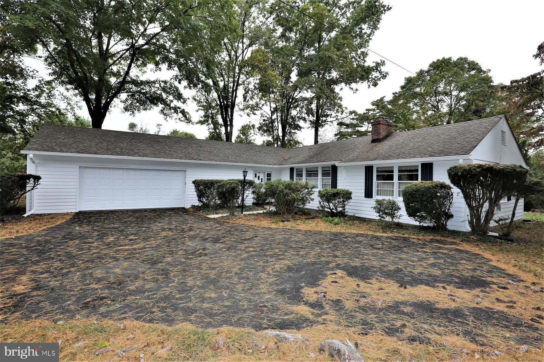 39 North Mill Road Princeton Junction, NJ 08550 - Photo 3 of 33