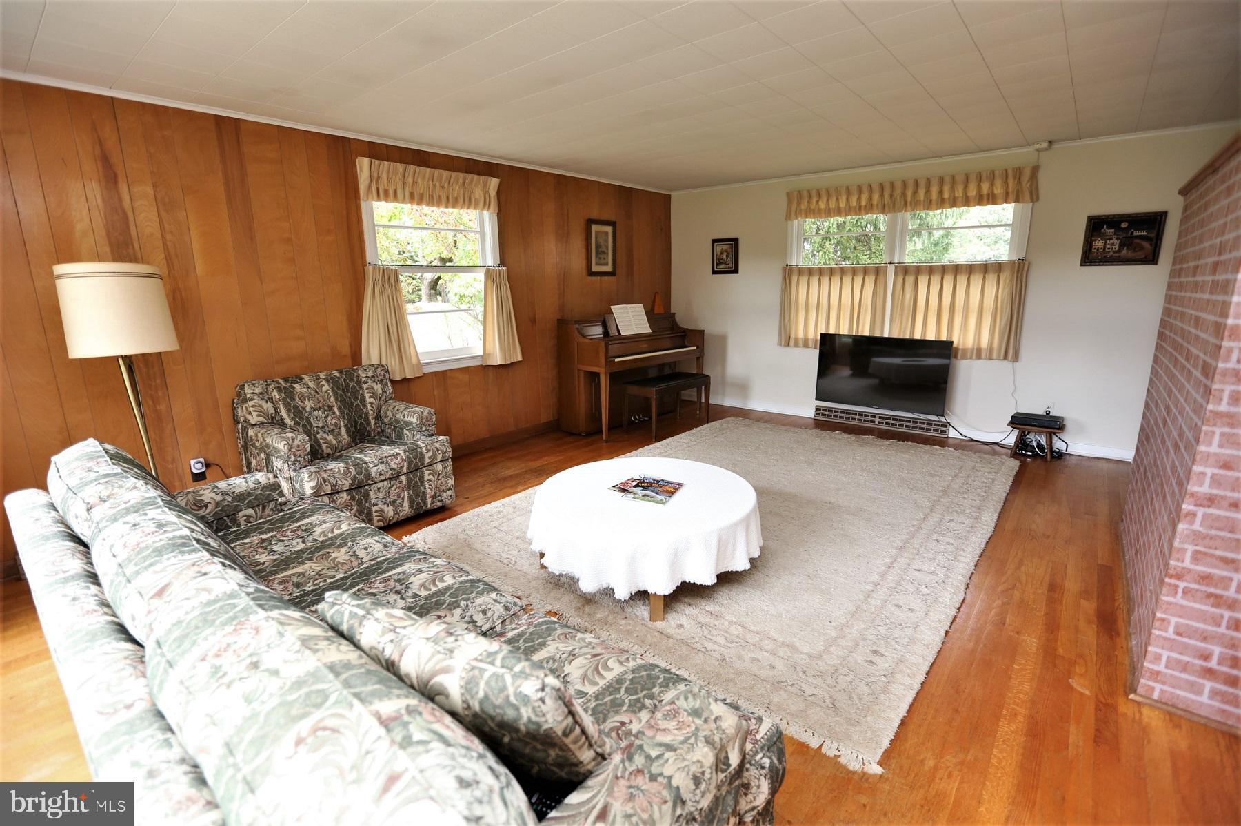 39 North Mill Road Princeton Junction, NJ 08550 - Photo 5 of 33