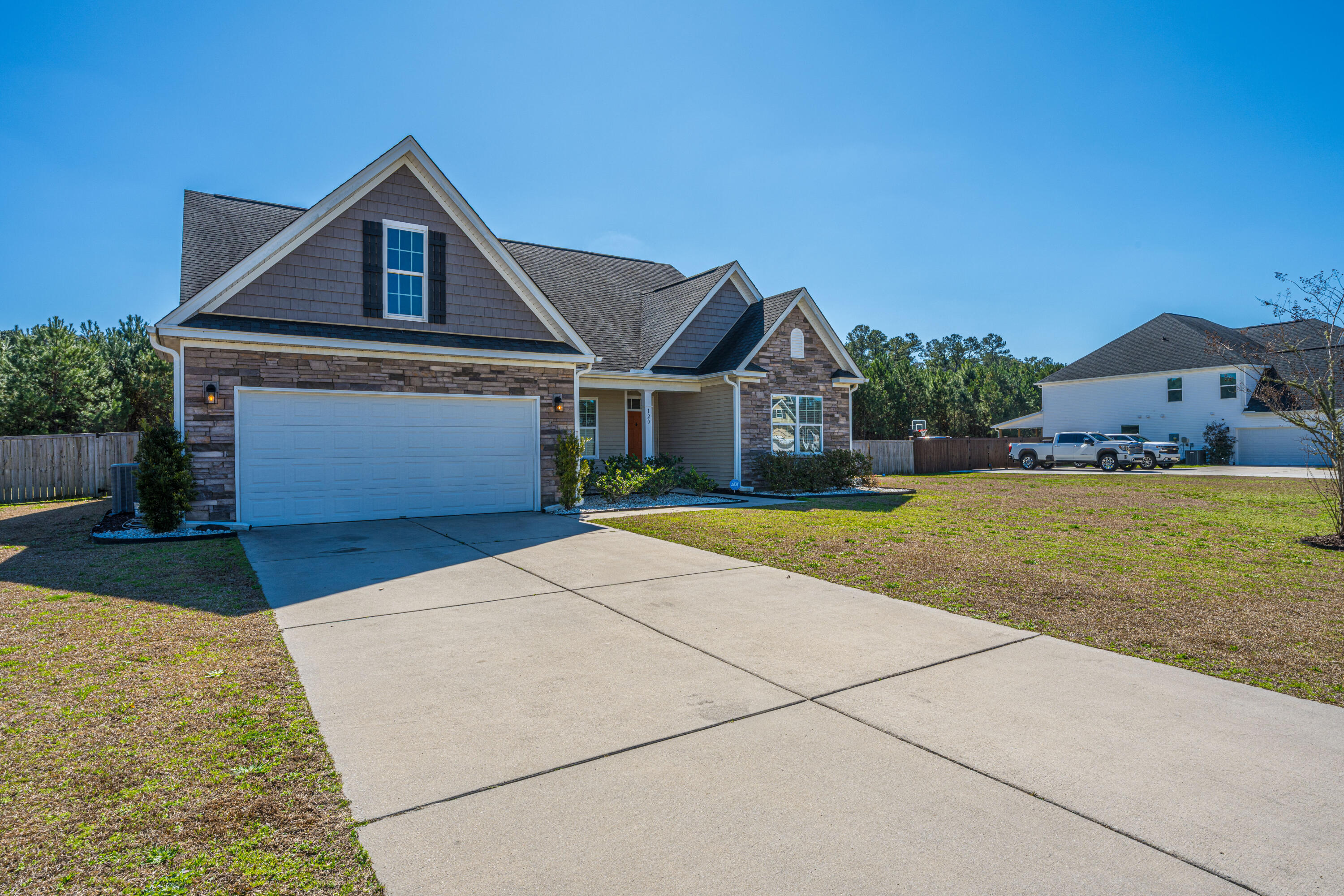 120 Lakelyn Road Moncks Corner, SC 29461 - Photo 2 of 33 120LakelynRd002