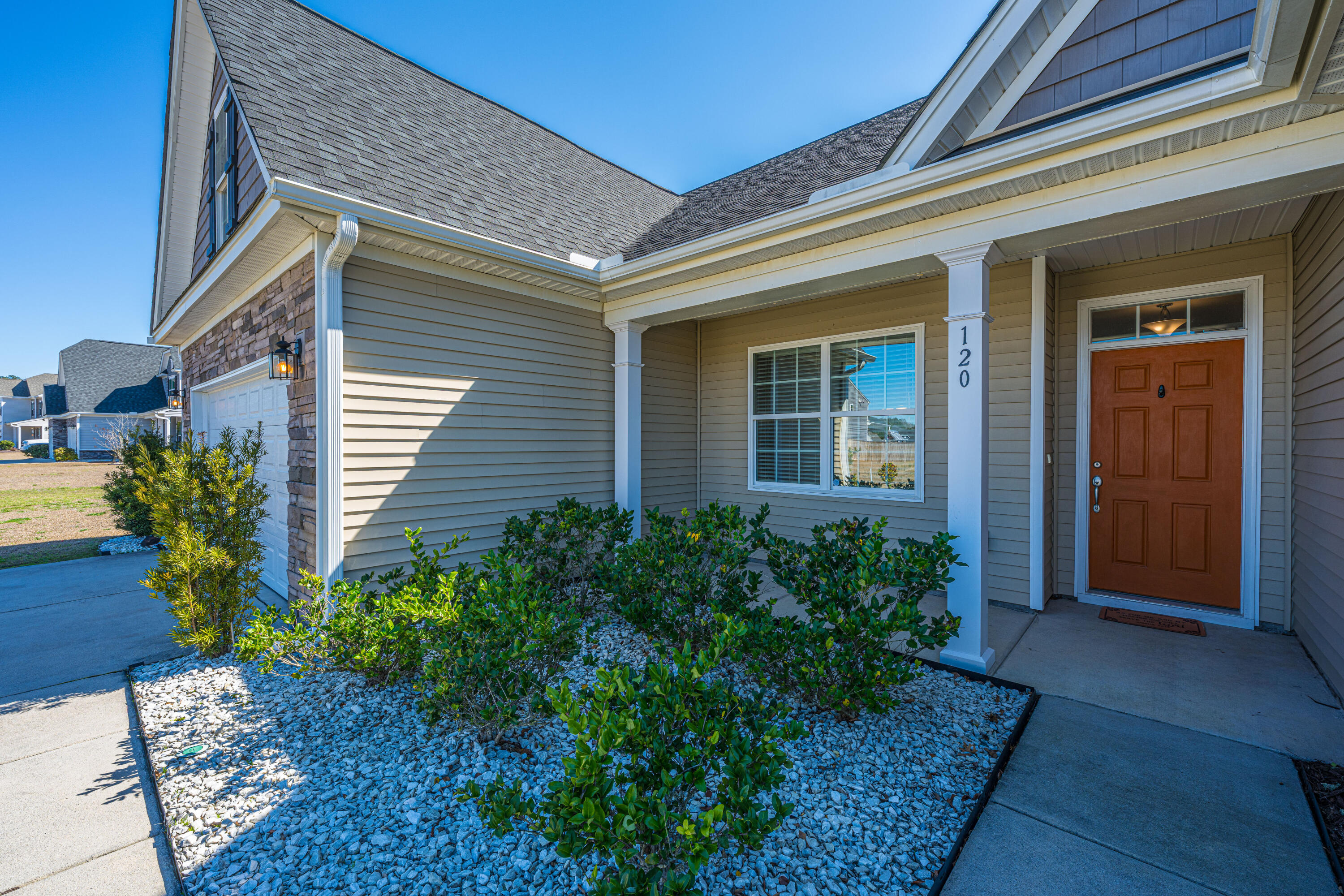 120 Lakelyn Road Moncks Corner, SC 29461 - Photo 3 of 33 120LakelynRd006