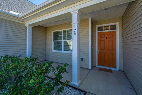 $555,000 | 120 Lakelyn Road, Moncks Corner, SC 29461