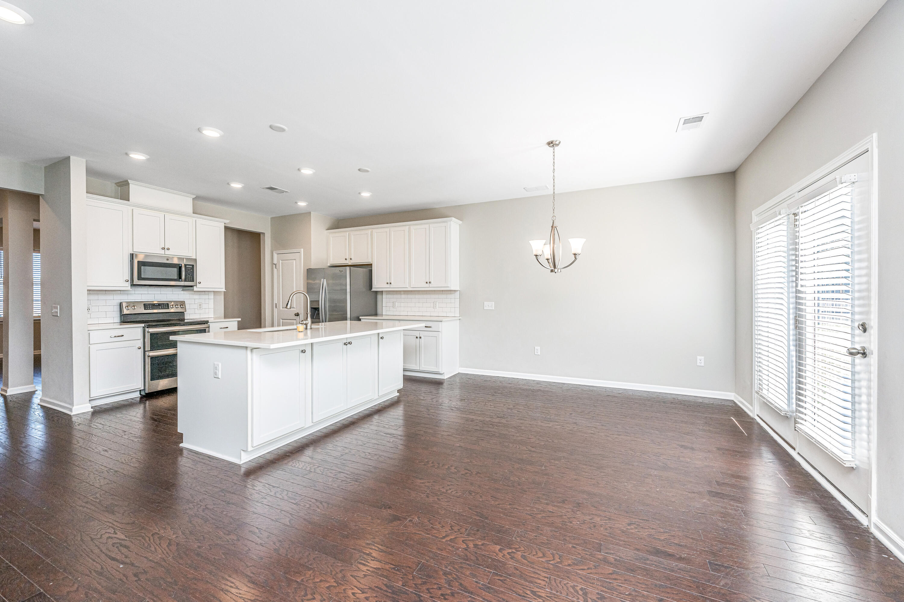 120 Lakelyn Road Moncks Corner, SC 29461 - Photo 8 of 33 120LakelynRd013