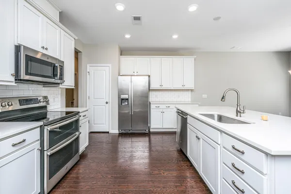 $555,000 | 120 Lakelyn Road, Moncks Corner, SC 29461