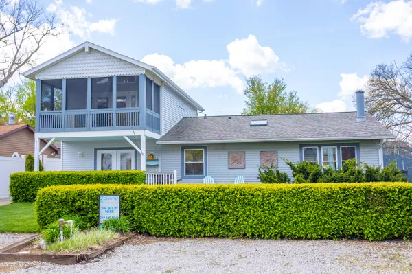 $898,500 | 316 North Berrien Street, New Buffalo, MI 49117