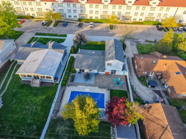 $898,500 | 316 North Berrien Street, New Buffalo, MI 49117