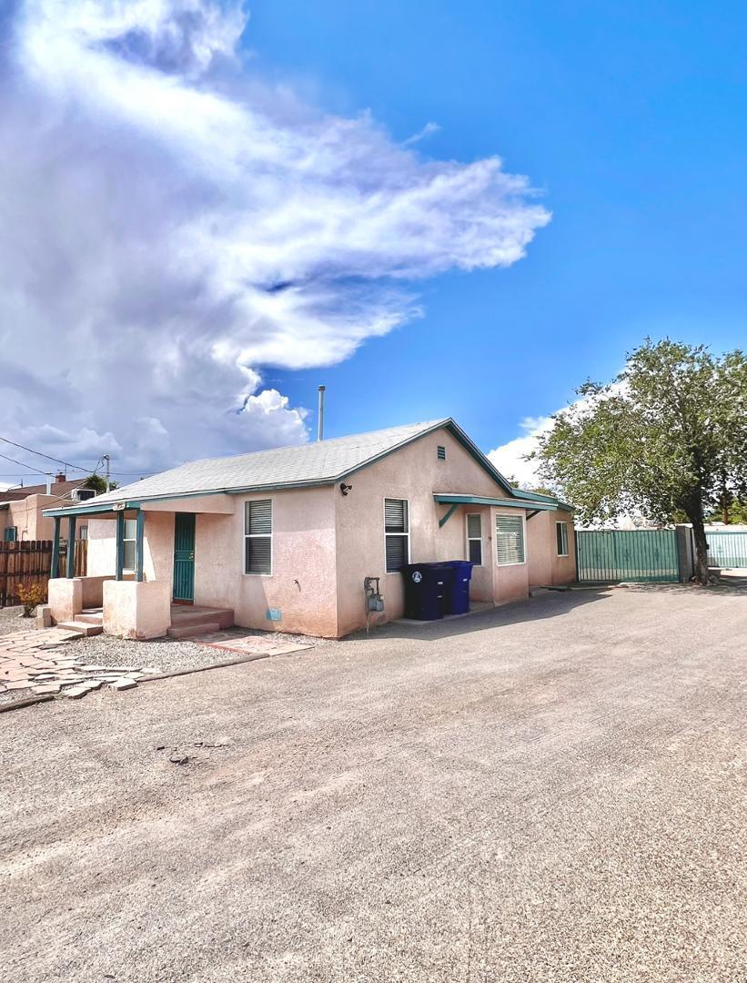 615 Candelaria Road Northwest Albuquerque, NM 87107 - Photo 1 of 22 Gallery Image 1