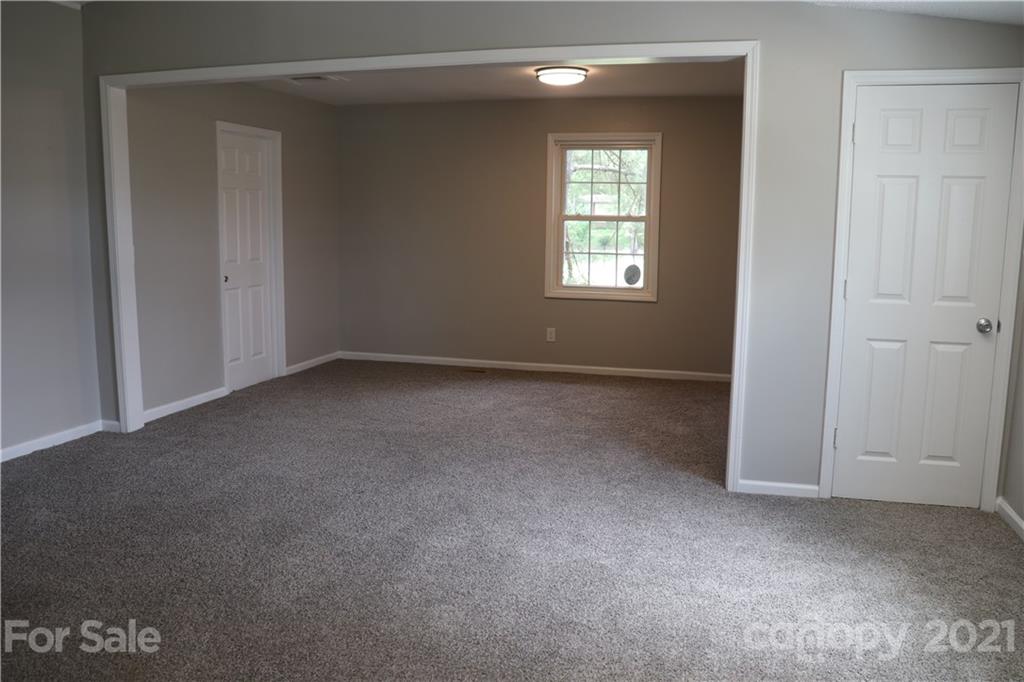 2486 Annas Road Granite Falls, NC 28630 - Photo 14 of 29 Gallery Image 14