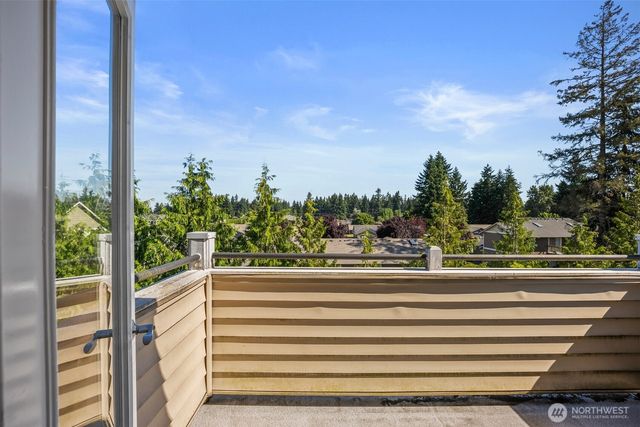 $348,900 | 13207 97th Avenue East, Unit 301, Puyallup, WA 98373