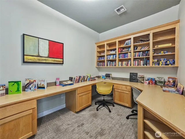 $348,900 | 13207 97th Avenue East, Unit 301, Puyallup, WA 98373