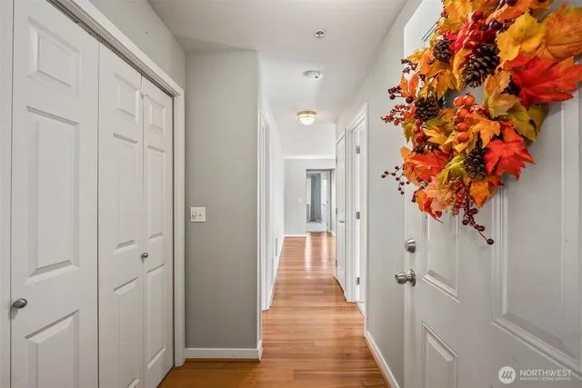 $348,900 | 13207 97th Avenue East, Unit 301, Puyallup, WA 98373