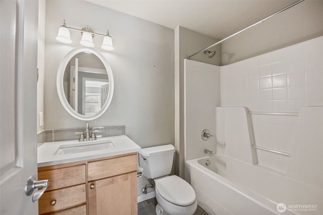 $348,900 | 13207 97th Avenue East, Unit 301, Puyallup, WA 98373