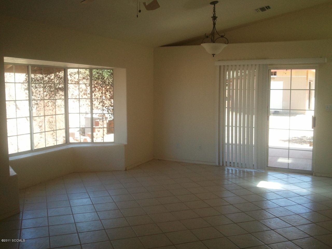 149 Camino Tabasco Rio Rico, AZ 85648 - Photo 8 of 9