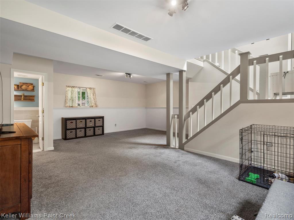 1377 Ruby Avenue Rochester Hills, MI 48309 - Photo 22 of 34