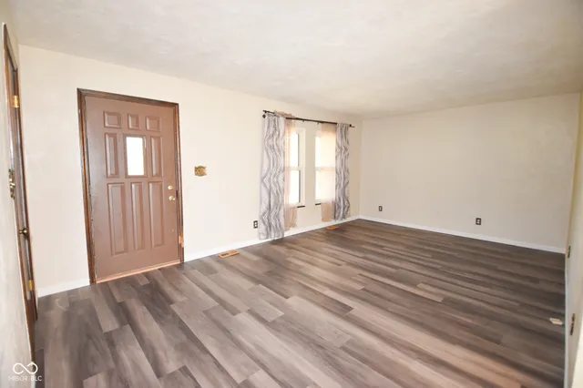 $239,900 | 10812 Blue River Trail, Morristown, IN 46161