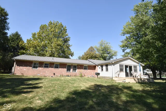 $239,900 | 10812 Blue River Trail, Morristown, IN 46161