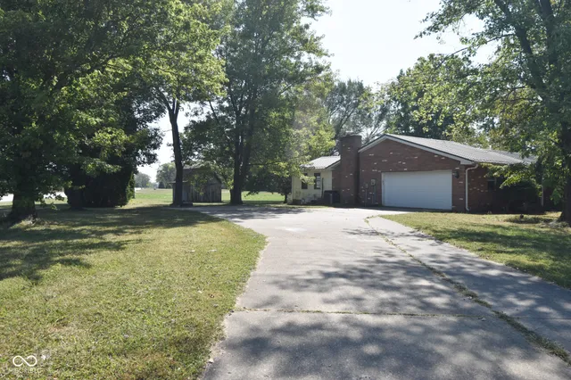 $239,900 | 10812 Blue River Trail, Morristown, IN 46161