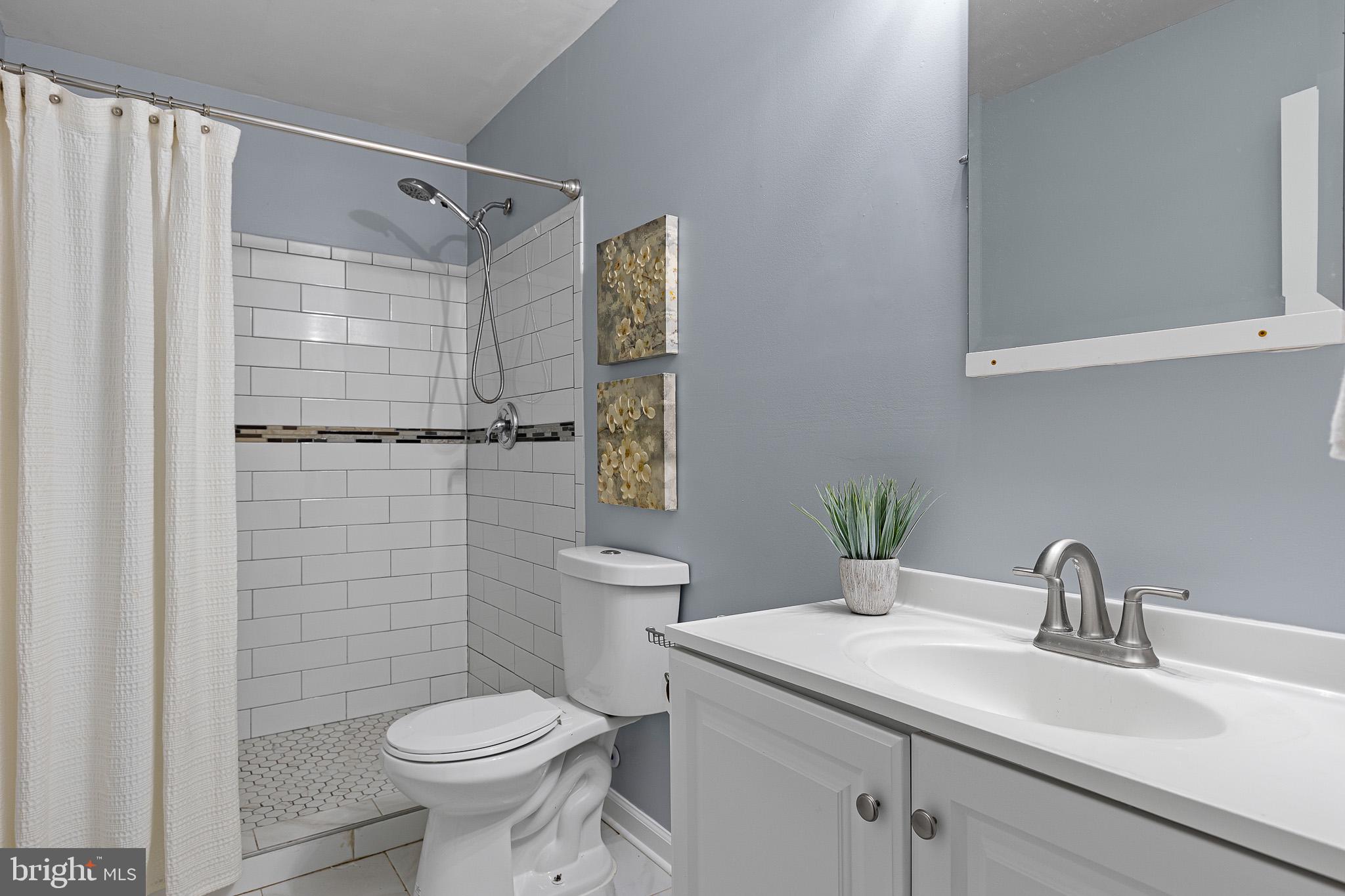 202 Welsh Tract Road Newark, DE 19702 - Photo 11 of 20 Modern bathroom with sleek finishes.