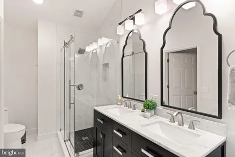$795,000 | 4290 Park Green Court, Fairfax, VA 22030