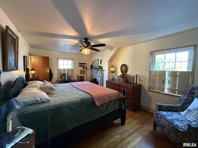 $229,900 | 200 South 12th Street, Herrin, IL 62948