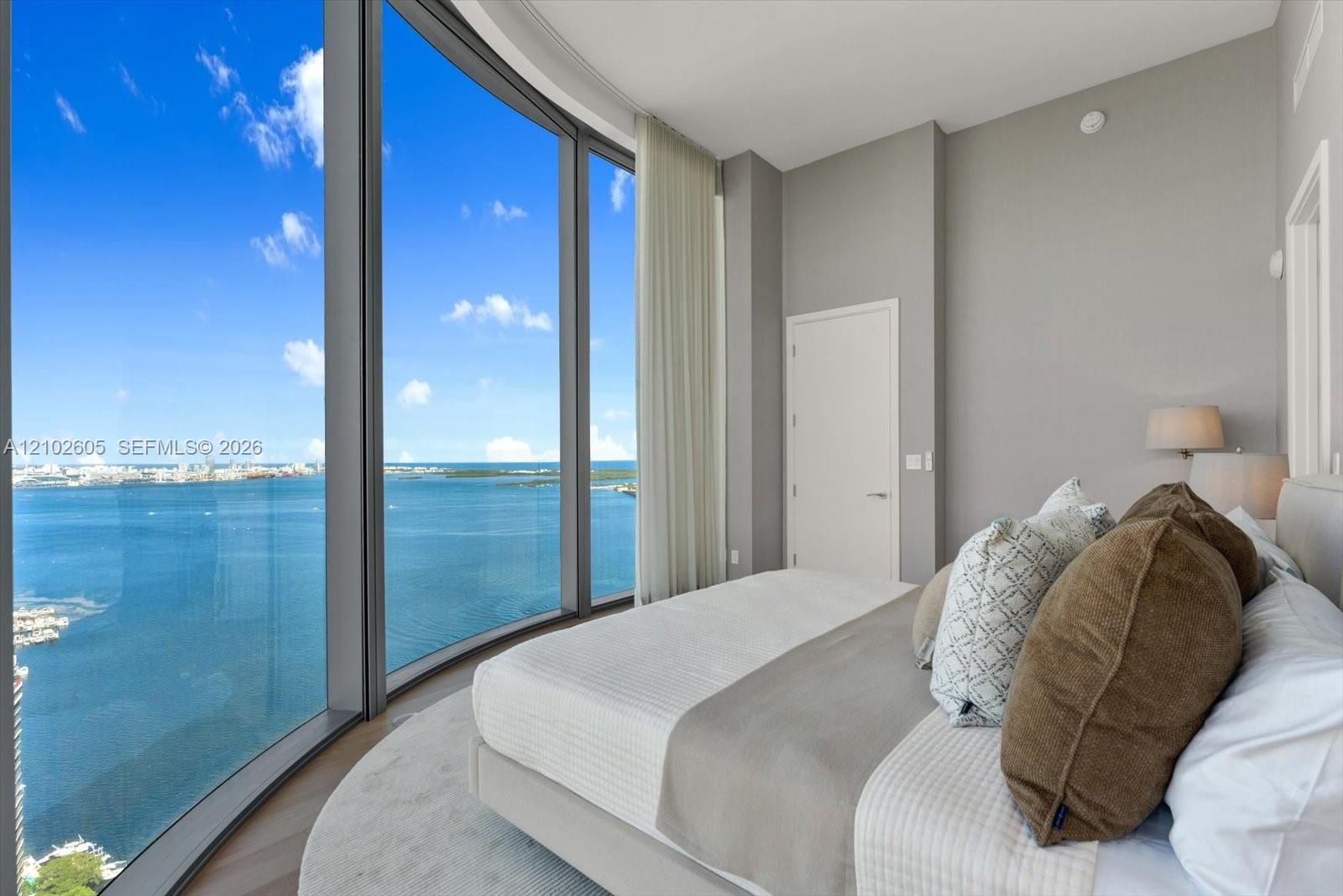 175 Southeast 25th Road, Unit 3704 Miami, FL 33129 - Photo 7 of 34 Gallery Image 7
