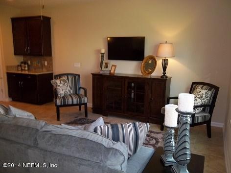 3079 Chestnut Ridge Way Orange Park, FL 32065 - Photo 16 of 54 Family Rm - Pic 2