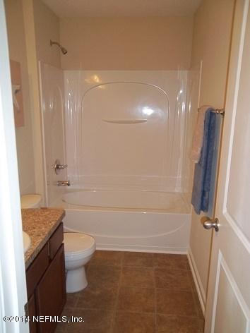 3079 Chestnut Ridge Way Orange Park, FL 32065 - Photo 23 of 54 Hall Bath #2 - Pic 3