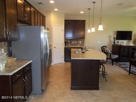 3079 Chestnut Ridge Way Orange Park, FL 32065 - Photo 27 of 54 Kitchen & Family Rm - Pic 3