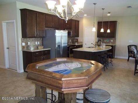 3079 Chestnut Ridge Way Orange Park, FL 32065 - Photo 29 of 54 Kitchen from Dining