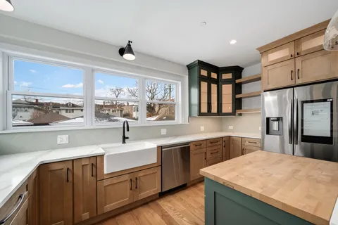 $1,049,000 | 515 Highland Avenue, Oak Park, IL 60304