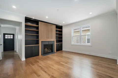 $1,049,000 | 515 Highland Avenue, Oak Park, IL 60304