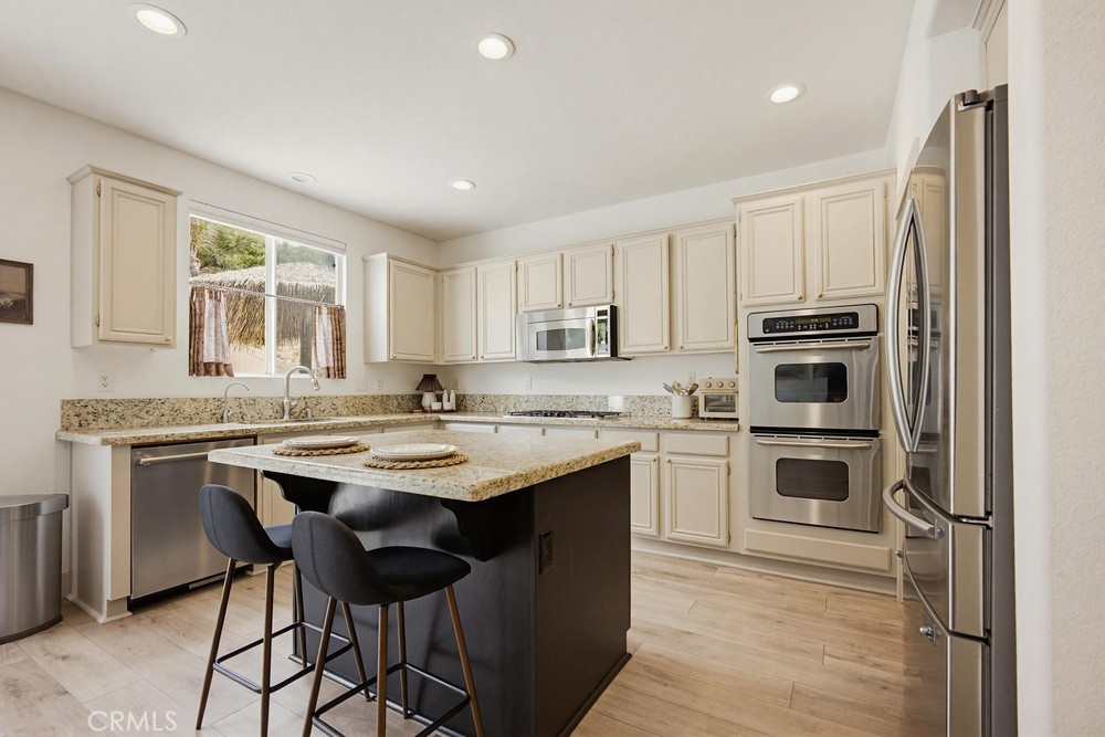 34027 Abbey Road Temecula, CA 92592 - Photo 17 of 68