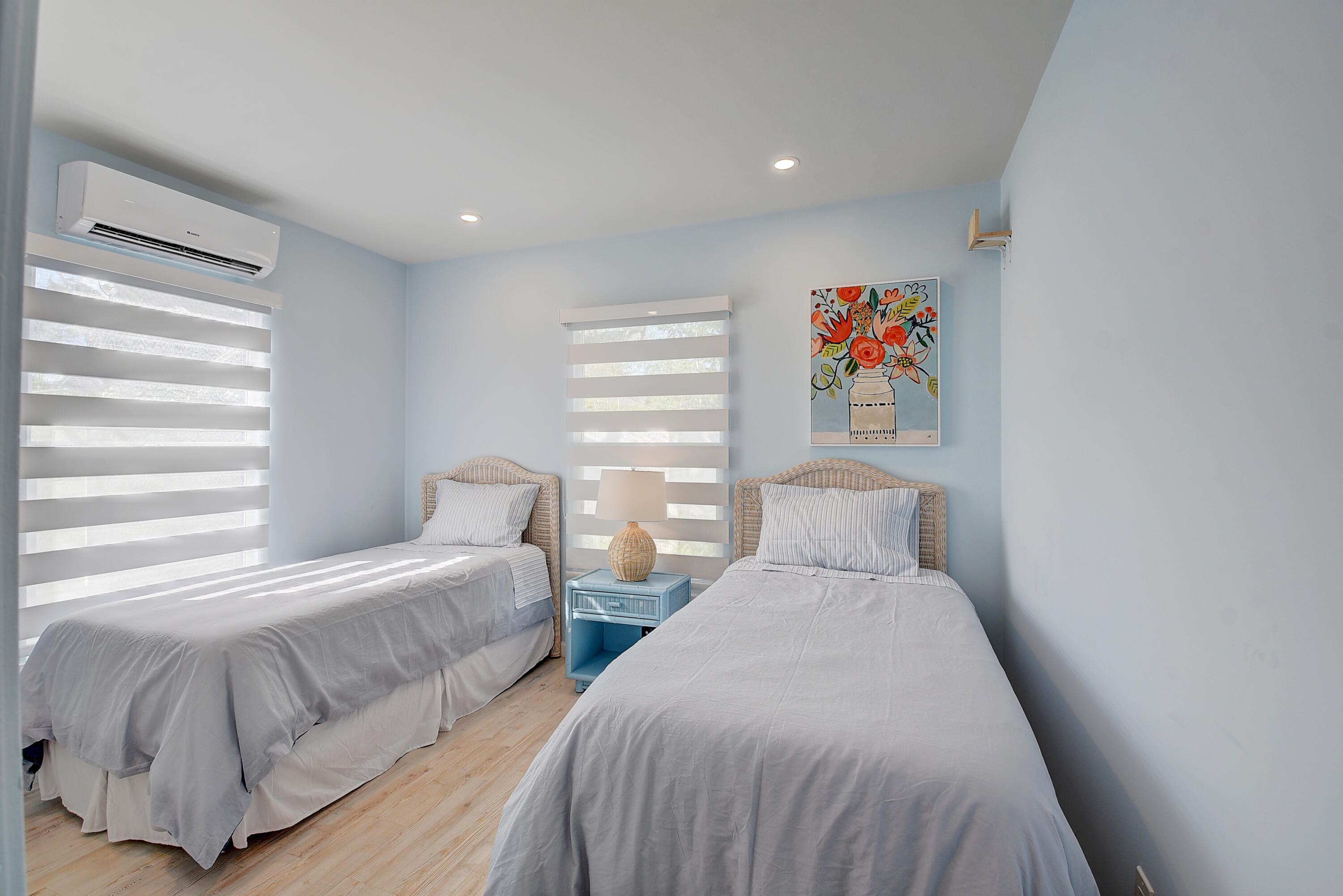 212 Southwest 1st Avenue Delray Beach, FL 33444 - Photo 15 of 15 a bed room with two twin beds in it