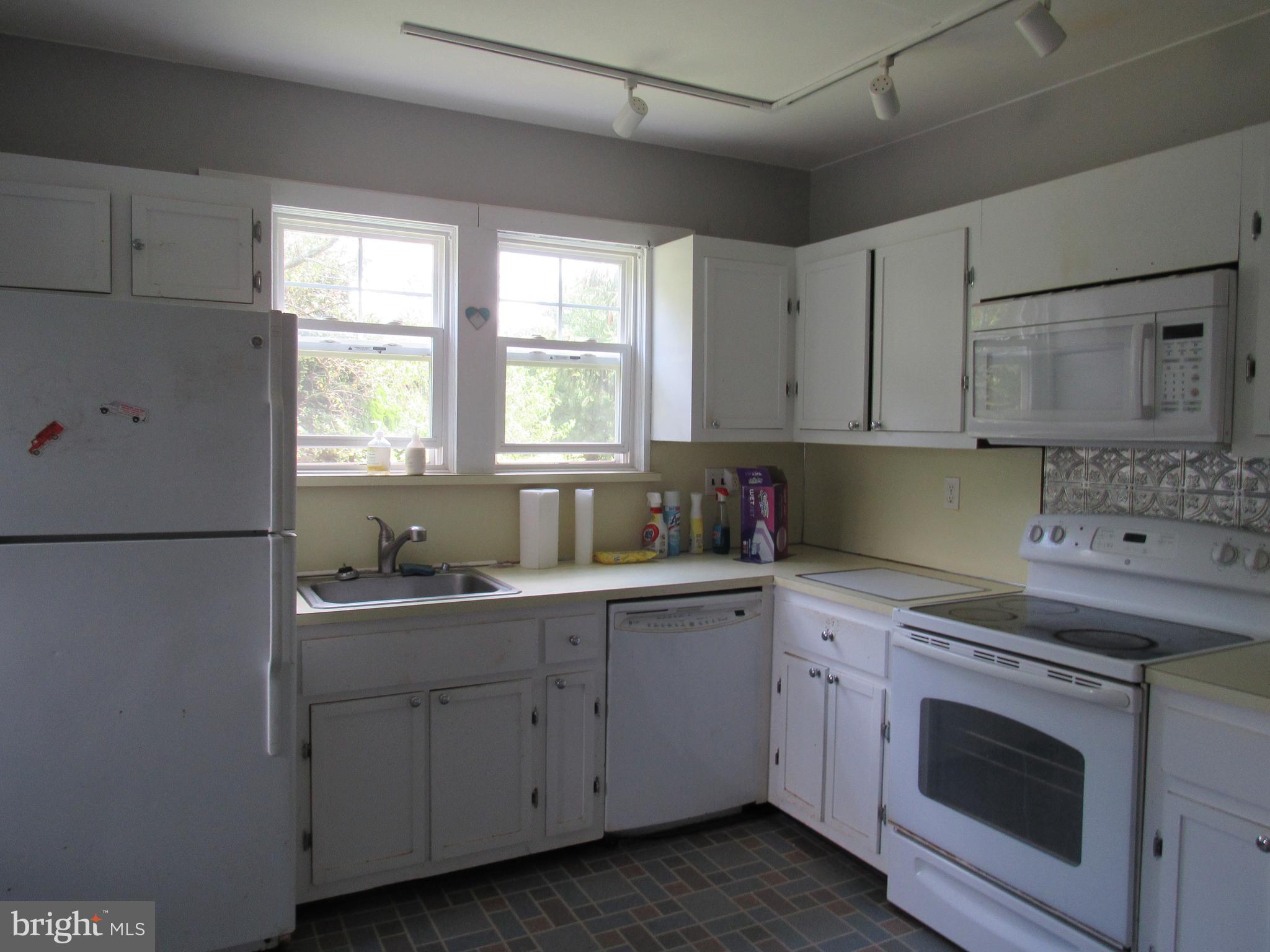 64 Lake Drive Roosevelt, NJ 08555 - Photo 72 of 73 Kitchen