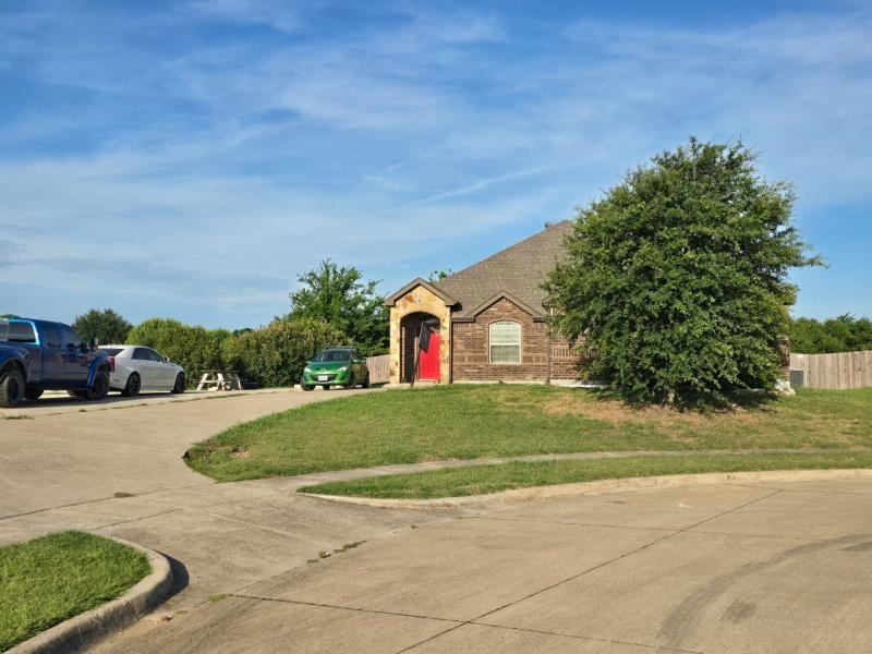 104 Anthony Lane Red Oak, TX 75154 - Photo 1 of 6 Brick exterior with stone archway entry