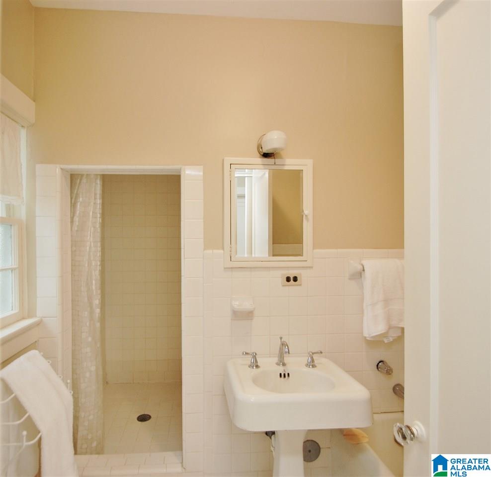 54 Pine Crest Road Birmingham, AL 35223 - Photo 17 of 21